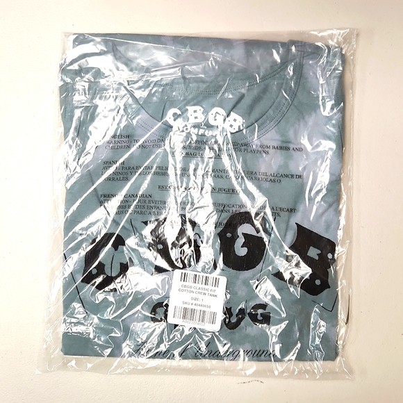 ❤️NWT VINTAGE TORRID BAND CONCERT TEE - CBGB GRAPHIC TANK - DISTRESSED PLUS SIZE - Picture 8 of 13